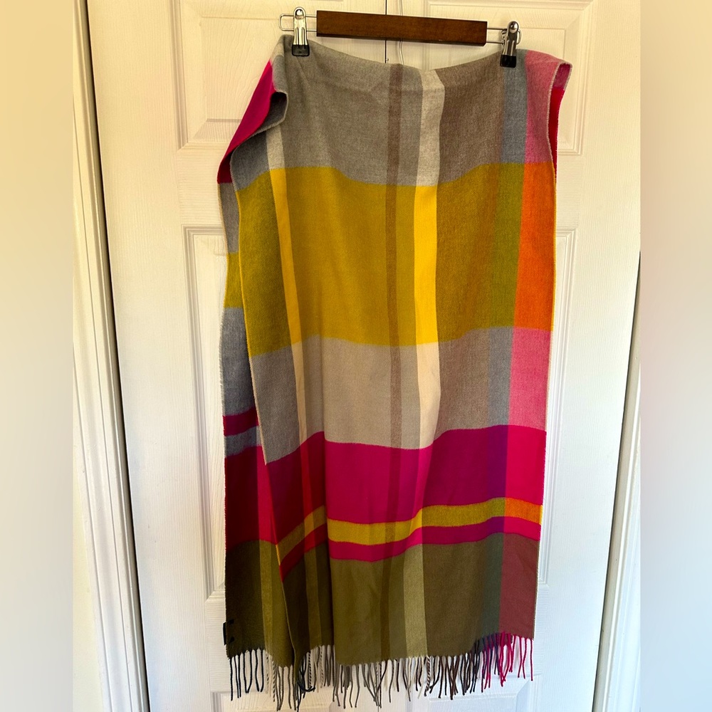 FRAAS Check Plaid Oversized Fashionable Scarf